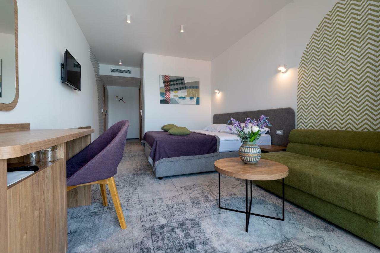 Nova Hotel 4*